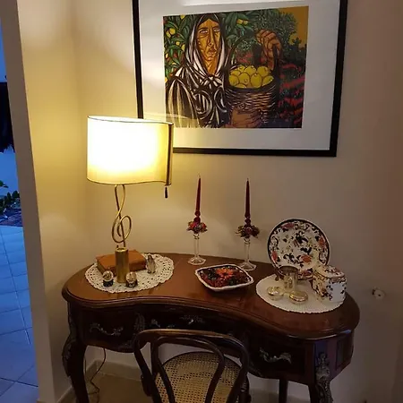 Bristol Guest house *